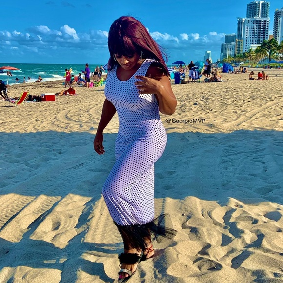 Polkadot Dress - Picture 4 of 5